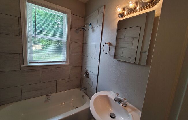 Introducing our fully renovated 2BR/1BA home located in Memphis, TN.