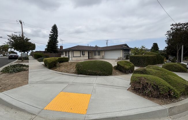 Corner lot La Mirada home!