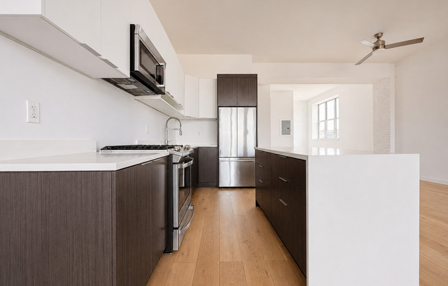 1 bed, 1 bath, 1,090 sqft, $5,195, Unit 6U
