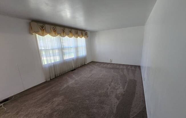 3125 BROOKSHIRE DR