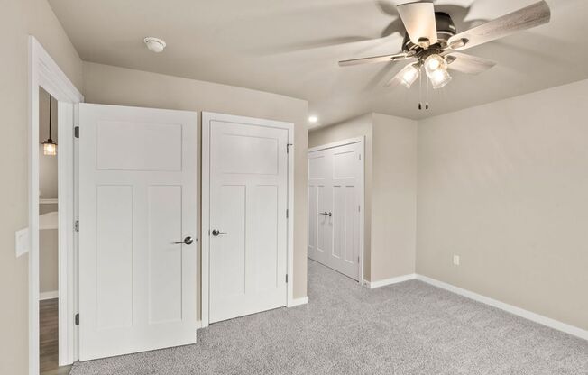 2 beds, 1 bath, 1,233 sqft, $1,699.99, Unit 198-03