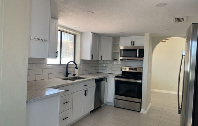 SUPER CUTE 2bed/2bath in Apache Junction!