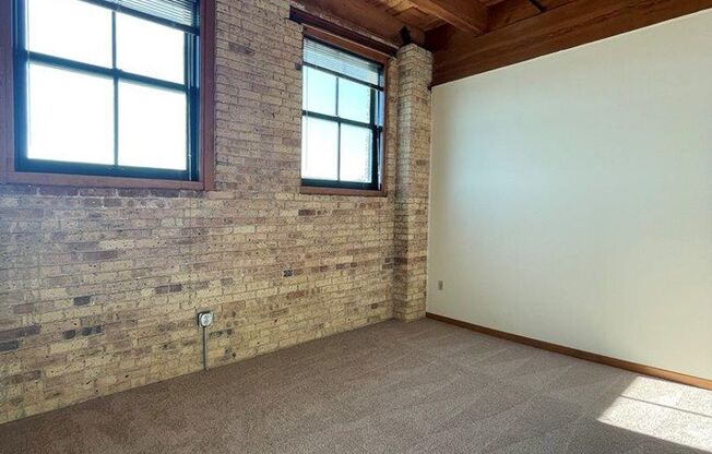 2 beds, 2 baths, 1,025 sqft, $1,700, Unit 304