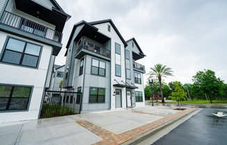 181 BARSTOW PL