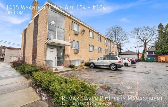 1415 Wyandotte Ave
