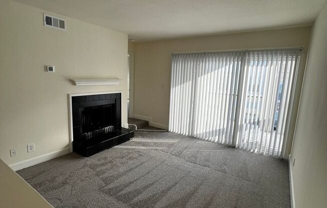 2 beds, 2 baths, 1,017 sqft, $1,975, Unit 1003 G #2A