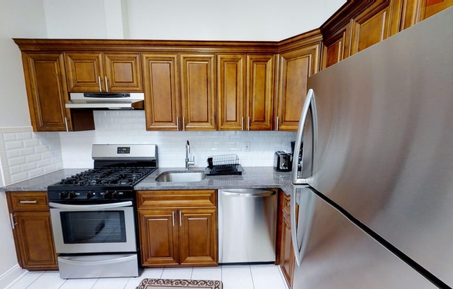 3 beds, 1 bath, $4,200, Unit 2