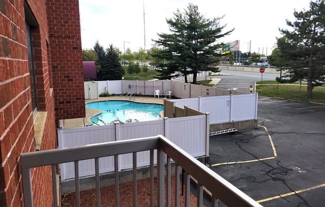 1 bed, 1 bath, 844 sqft, $2,400, Unit 207