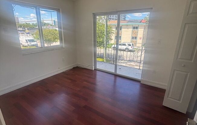 2 beds, 1 bath, 750 sqft, $2,050, Unit #4