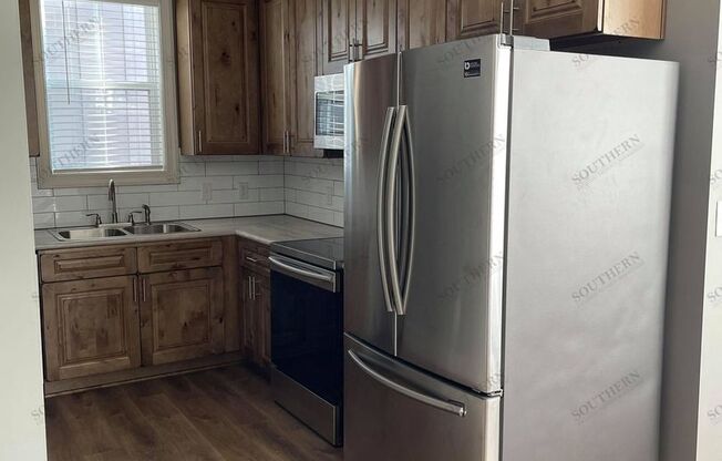 2 beds, 2 baths, 1,000 sqft, $1,300, Unit Suite 50