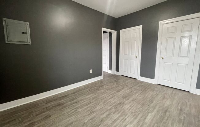 2 beds, 1 bath, $1,150