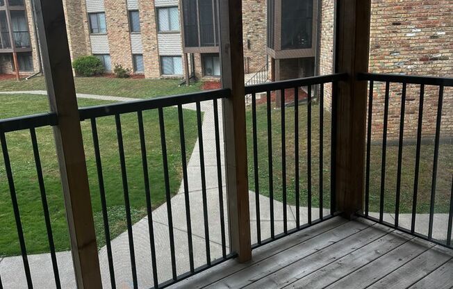 2 beds, 1 bath, 756 sqft, $1,250, Unit 822-304