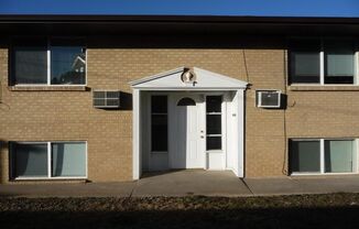 FREE PETS & UTILITIES INCLUDED! Boutique 2BR Golden Apt near Clear Creek Trail