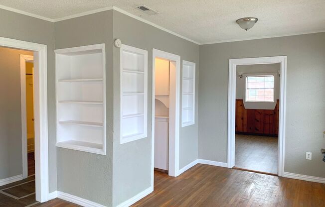 3 bed 2 bath July Move In - Pre-Leasing