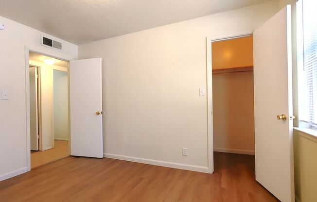 2 beds, 1 bath, 850 sqft, $995, Unit Unit 1