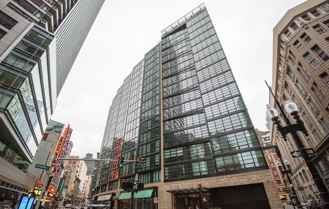 1 bed, 1 bath, 855 sqft, $5,000, Unit 6F