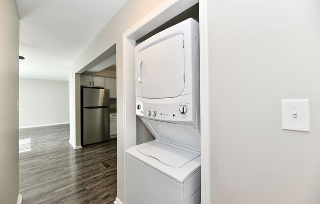 2 beds, 2 baths, 876 sqft, $1,449, Unit 220-03