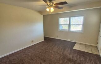 3 beds, 1 bath, 976 sqft, $1,095, Unit 1007 Samantha