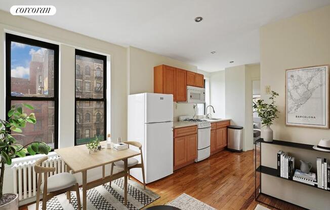 242 East 10th St