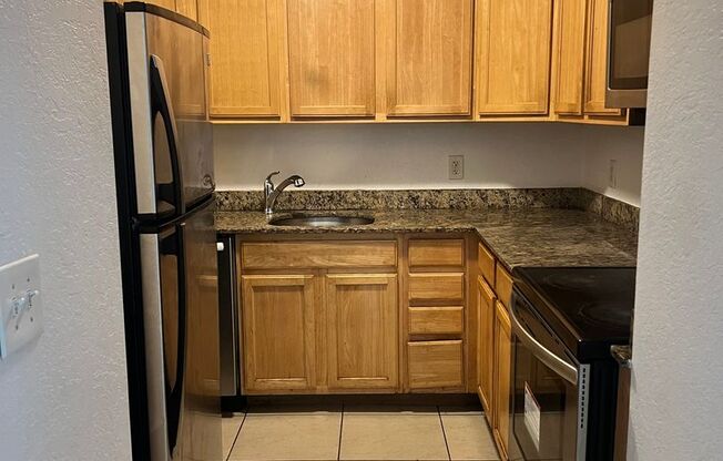 2 beds, 1 bath, 950 sqft, $2,050, Unit 5107