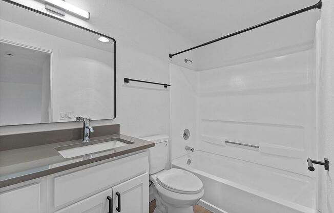 2 beds, 1 bath, 803 sqft, $1,575, Unit CMV 12215 - 101