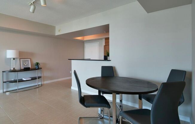 Two-Bedroom Residence with Bay and River Views – One Miami