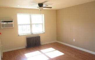 1 bed, 1 bath, 510 sqft, $910, Unit B06