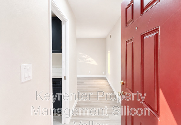 1104 DELNA MNR LN