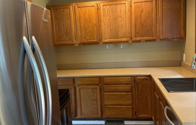 3 Bedroom + 1.5 Bath +Family Room Kirkland $3100 per Month