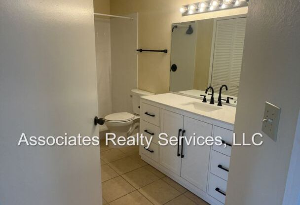 1 bed, 1 bath, $925, Unit Unit 1014