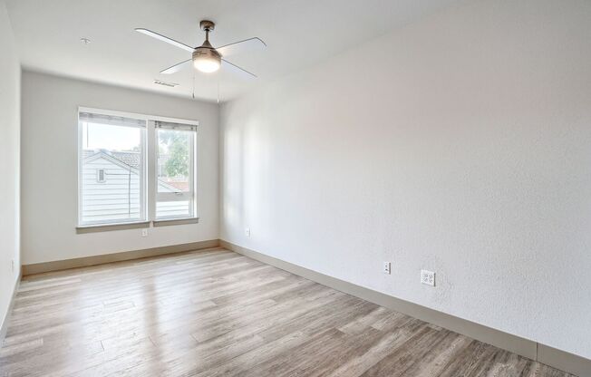 4 beds, 4 baths, 1,094 sqft, $2,900, Unit 203