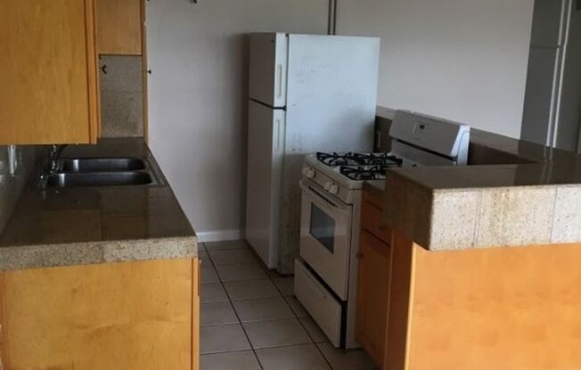 1 bed, 1 bath, $1,750, Unit 19