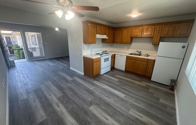 Cozy 2bd/1bth on Second Floor!