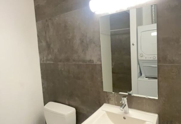Studio, 1 bath, 244 sqft, $1,307, Unit 504