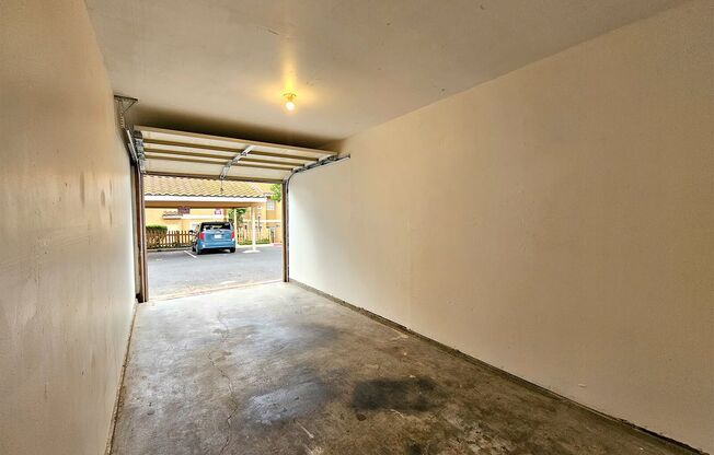 2 beds, 1 bath, 925 sqft, $2,245, Unit 017