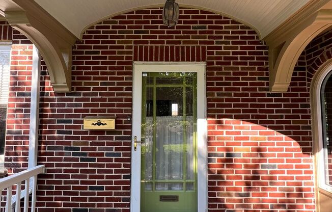 Beautiful 4 BR Brick Cape Cod in Lancaster!