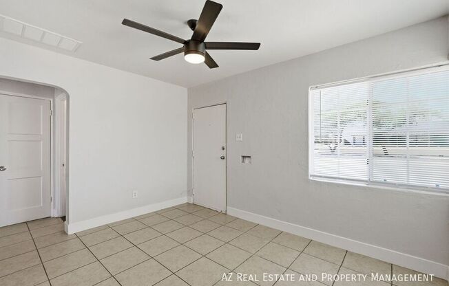 1040 N 16 ST