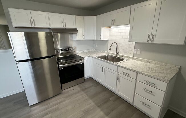 2 beds, 1 bath, 855 sqft, $1,049, Unit 3368-16