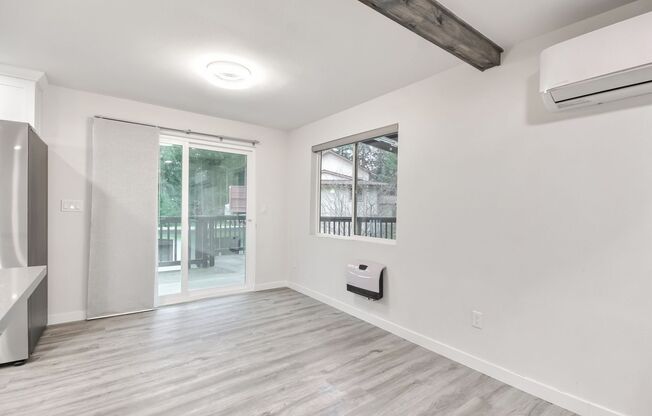 Beautifully renovated Home Briarwood!