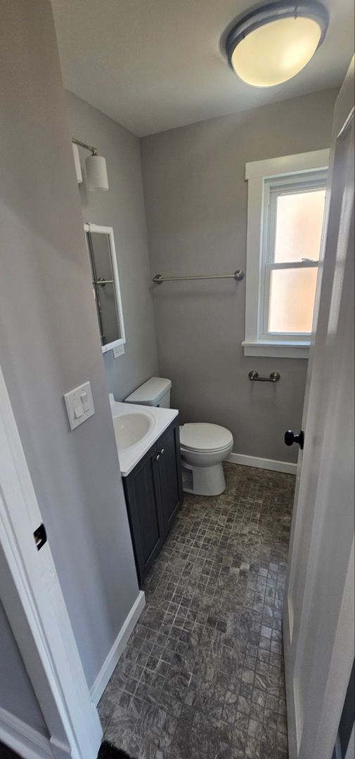 5605 KEYSTONE LLC