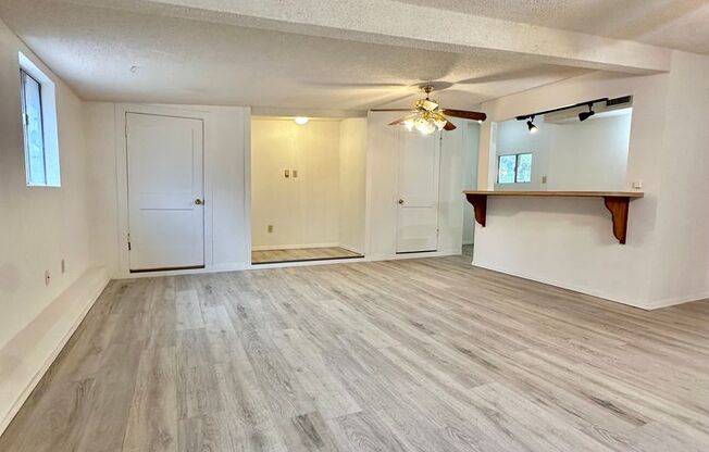 3 beds, 1 bath, $1,300