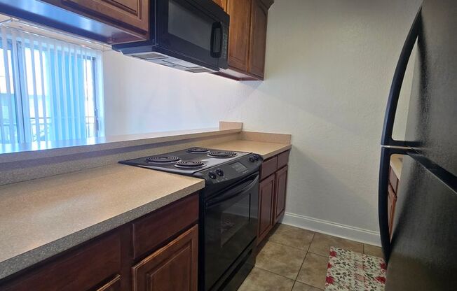 2 beds, 1 bath, $1,500