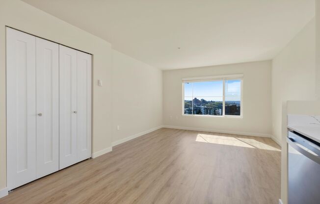 Studio, 1 bath, 413 sqft, $1,550, Unit 601