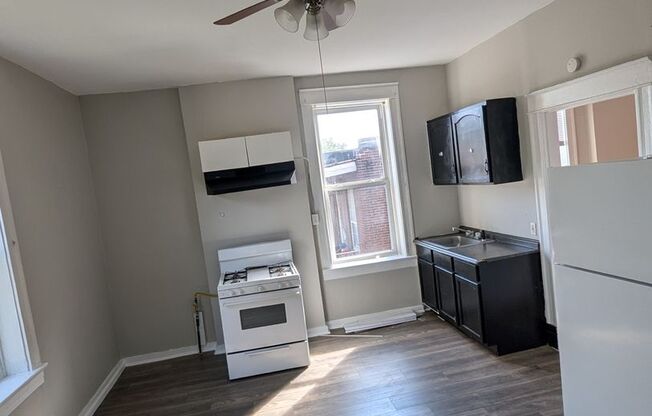 1 bed, 1 bath, $800