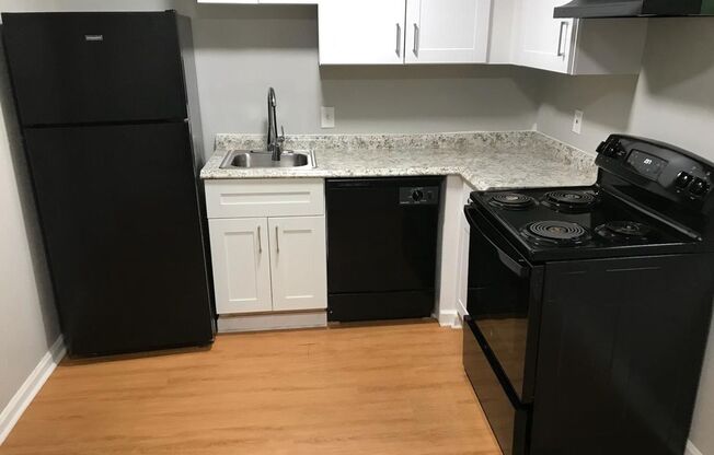 1 bed, 1 bath, 728 sqft, $995, Unit D2