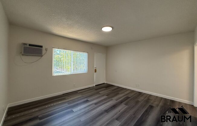 Studio, 1 bath, 500 sqft, $1,550, Unit 10