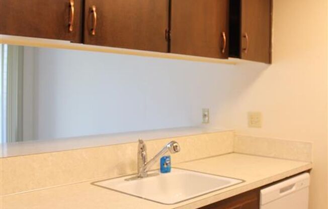 Burien Crest Apartments- 1- & 2-Bedroom Apartment Homes!
