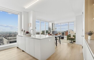 2 beds, 2 baths, $9,000, Unit 29G