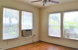 3 beds, 2 baths, 1,642 sqft, $2,000, Unit 701 W Sycamore
