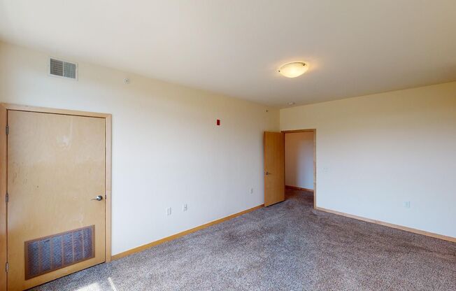 2 beds, 2 baths, 1,071 sqft, $2,440, Unit 5314-301